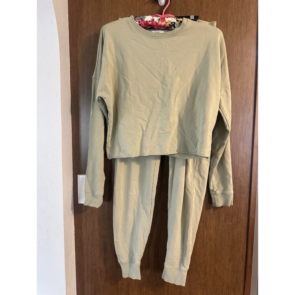 Knix Jogger Crop Top set light green Sz. S Soft Comfort Relax